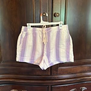 American eagle shorts size medium